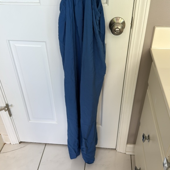 Abercrombie & Fitch Short Sleeve Cutout Maxi Dress Blue - Picture 3 of 6